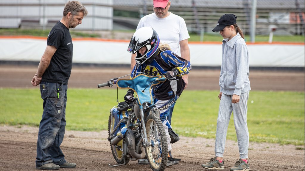 Speedwayskolan på söndag