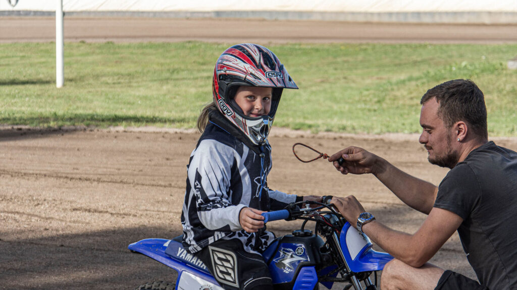 SPEEDWAYSKOLA PÅ MÅNDAG